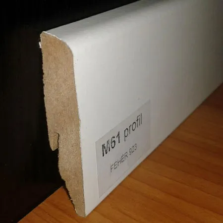 M61 profil 58 mm magas 2,6 m hosszú fehér MDF padló szegélyléc